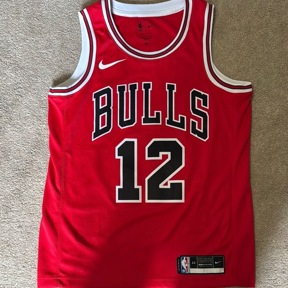 Dosunmu Bulls jersey